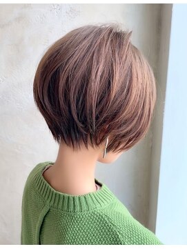 ウル(ulu) くびれ　ショートレイヤー