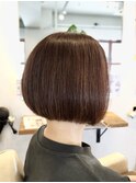 切りっぱなしボブ×暖色カラー