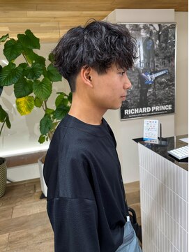 サーリー(SURLY) シャドウパーマツイストスパイラルソフト刈り上げ