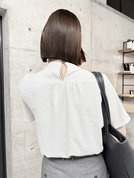 サン(son) 切りっぱなしボブ