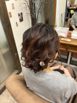 ≪ヘアセット\1600～≫プロの技術で、崩れにくくトレンド感あるワンランク上のヘアセット♪[すすきの/大通]