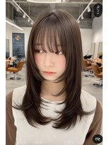 ノイエ 原宿 北参道(NoIE) ハイレイヤーバズカットシャギーバタフライカットバーガンディ