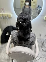 クランリリー 東梅田店(clan lily)&nbsp;ねじりハーフアップ