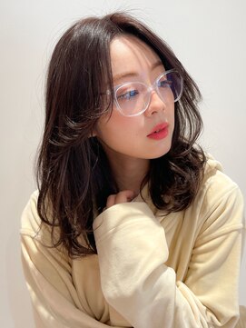 ヴィヴィ(VIVIE) 大人ガーリー似合わせミディアムレイヤーカットダークアッシュ