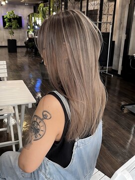 シェルヴ(XELVE) バレイヤージュ/ミルクティーベージュ