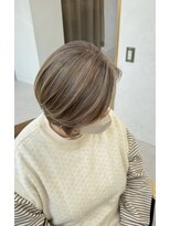 スラッシュ ホワイト(SLASH white)&nbsp;脱白髪染めハイライト/白髪ぼかし/透明感カラー/髪質改善