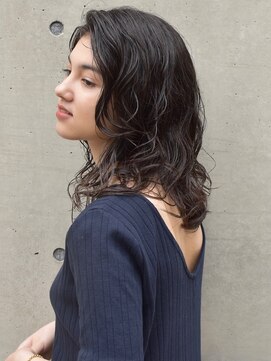 らふる 軽やかに動く大人ウェーブ