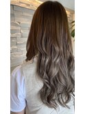 グレージュロング