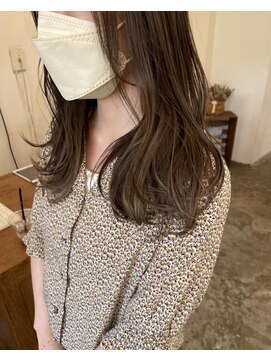 スロウ(sloe) 明るめのブルーベージュ