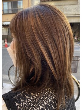 アヴァンセ(AVANCER) ツヤミディ