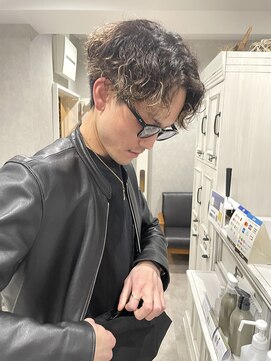 リアイス(Re:ICE) メンズデザインハイライトメッシュツーブロックマッシュパーマ