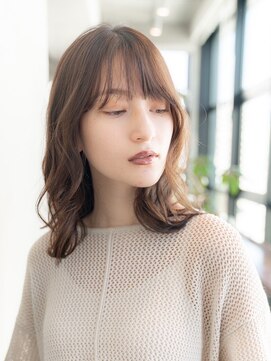 イオ 本厚木(io) 20代30代くびれレイヤー似合わせカットイメチェンフルバング