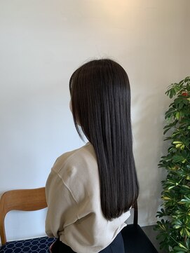 ヨハク(Yohaku) 艶感のオリーブカラー