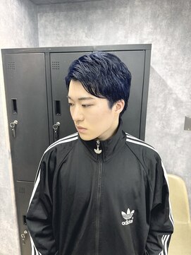 イコ(.ico) 韓国風ショート×ネイビーブルー