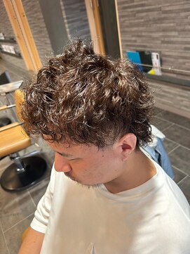 アイコニック 日進梅森台店(ICONIQ) シンプルに飽きないツイストスパイラルパーマ