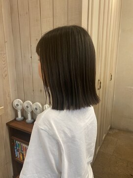 エイミーバイアフロート(amie  by afloat) 切りっぱなしボブ