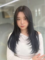 ソラ 広尾店(SORA)&nbsp;レイヤーカット/ブルーブラック/顔周りカット［広尾］