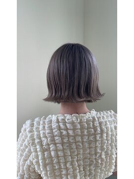ニュイ 高槻 阪急茨木店(nui) 黒髪ボブルフネビージュ小顔ワンレンスペインカール
