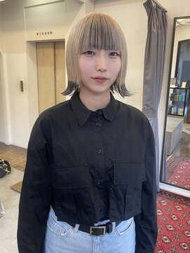 ヘアーアイスカルテット(HAIR ICI QUARTET) ハイトーンカラーボブ切りっぱなしボブ