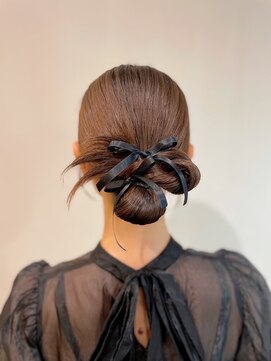 ベースヘアー(BASE hair) タイトシニヨン カチモリ