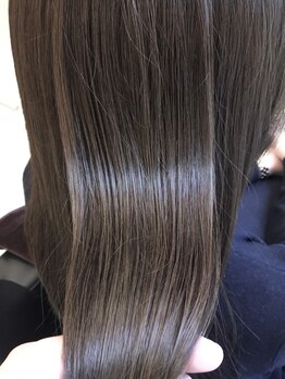 ラベスト バイ セロ 池袋本店(LOVEST by CERO)の写真/髪の内部からしっかり補修して、毛先まで潤うツヤ髪に。理想の質感を叶え、自分史上最高の美髪に☆