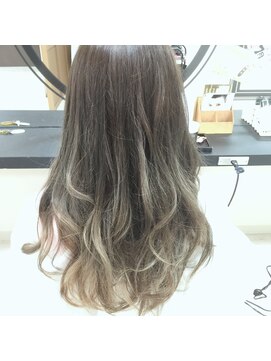 リアン(Lien) 赤味抹殺!アッシュグレージュ×バレイヤージュ