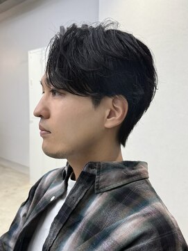 ガーデンタチカワネクスト(garden tachikawa next) 大人男子ナチュラルセンターパートウルフ毛流れカット20代30代