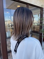 アース コアフュールボーテ 諏訪店(EARTH coiffure beaute)&nbsp;ダークブラウンハイライトバレイヤージュ外ハネ