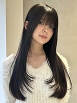 テクネ 天神大名(techne)&nbsp;天神大名今泉ハッシュカットバタフライカットグレーアッシュヘア