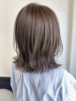 エルプラス(L plus)&nbsp;外ハネボブ/くびれレイヤー/ヘーゼルベージュ