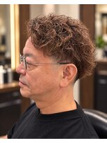 エン フェイバリット ヘアー(en favorite hai)&nbsp;大人のウェーブパーマ×スキンフェード
