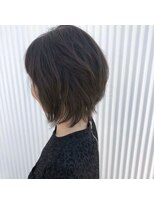 エルモ(ELMO)&nbsp;くせ毛を活かすレイヤースタイル