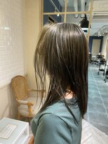 アロート 宮原(Aroute)&nbsp;透明感オリーブカラー。