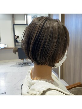 ピアーネ(PIANE) 20代から50代の幅広い世代に対応◎美シルエットショート