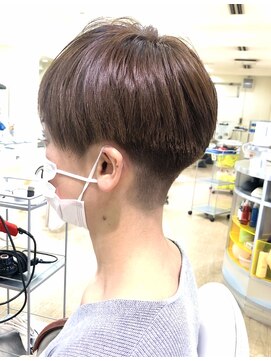 レンジシキチジョウジ (RENJISHI KICHIJOJI) 綺麗な丸みの刈り上げショート２【RENJISHI KICHIJOJI】