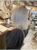 【三鷹】ホワイトベージュ/シルバー/伸ばしかけ/ミディアムボブ