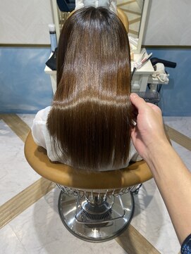 ロンドルーチェ 心斎橋(Lond luce) ダークアッシュ/ミディアムレイヤーカット［髪質改善/縮毛矯正］