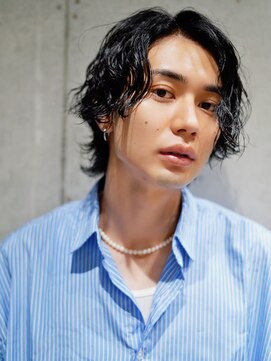 ライラ(Lyla) オトナツイスパ　ミディアム前上がりレイヤー