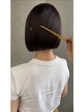 ロンド 表参道店(Lond) 首が長く見えるボブ