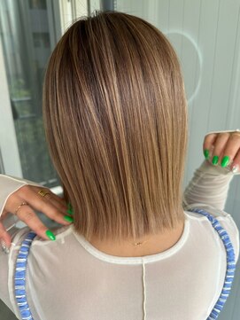 エトラ 渋谷店(etora) ハイトーンベージュ　シャドウルーツ