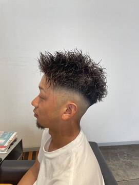 ジイジイ 宇多津店(GIGI) メンズパーマ