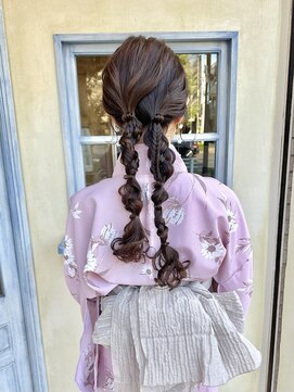 エイミーバイアフロート(amie by afloat) * 浴衣に合わせた個性派アレンジ◎ツイン編み下ろし