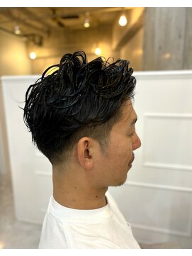 スリーセブントウキョウ(37-Tokyo) メンズ黒髪波パーマ