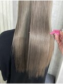 シルバーグレージュ
