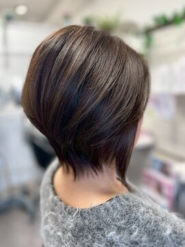 ヘアメイク ウエニ 上本町(HAIR MAKE UE2) フワッと自然なボリューム感でまとまりのあるショートに♪