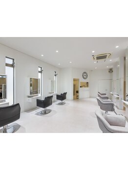 乾かすだけでキマる、大人のための上質カット☆朝のセットが驚くほどラクに！再現性ともちの良さ◎