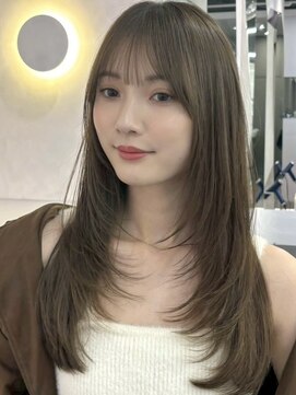 ファルベ(Farbe) 黒髪/オリーブグレー/小顔に見せるヘア/ココアベージュ/レイヤー