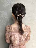kotona【コトナ】&nbsp;編み下ろしヘアセット結婚式お呼ばれヘアセットダウンスタイル