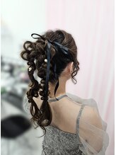 ベルグロー 北新地上通り店(BELLEGROW) 【写真映え最強】お呼ばれポニテツイン|大阪梅田