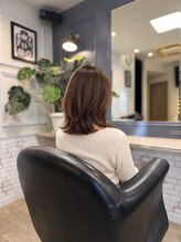 リベルテ(Liberte)&nbsp;アレンジを楽しめるミディアムヘア